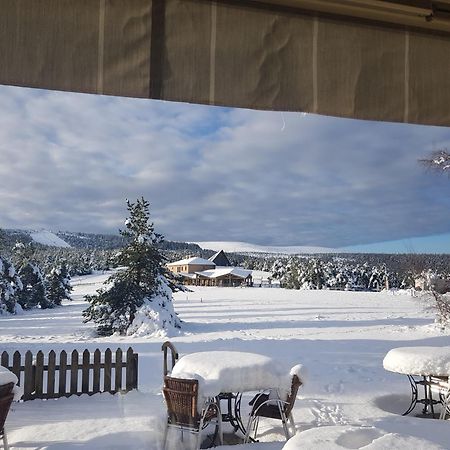 Chalet Hotel Du Mont Lozere Cubieres Exterior photo